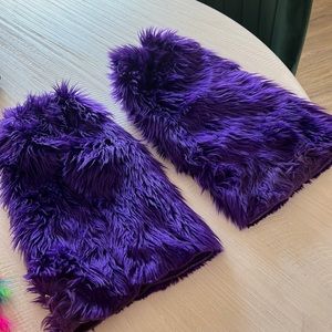 Furry leg warmers- violet/purple